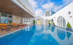 Golden Lotus Hotel Da Nang - Rooftop Bar Sea View